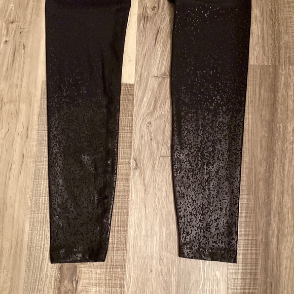 Beyond Yoga High Waisted Alloy Ombre Midi Leggings - Picture 6 of 12